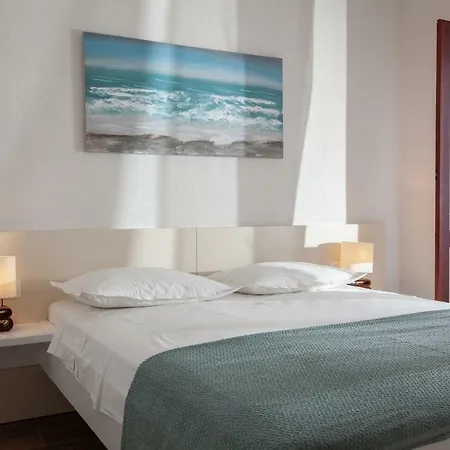 Apartmani Tina Podgora Exterior photo