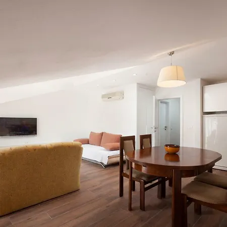 Apartmani Tina Podgora Exterior photo
