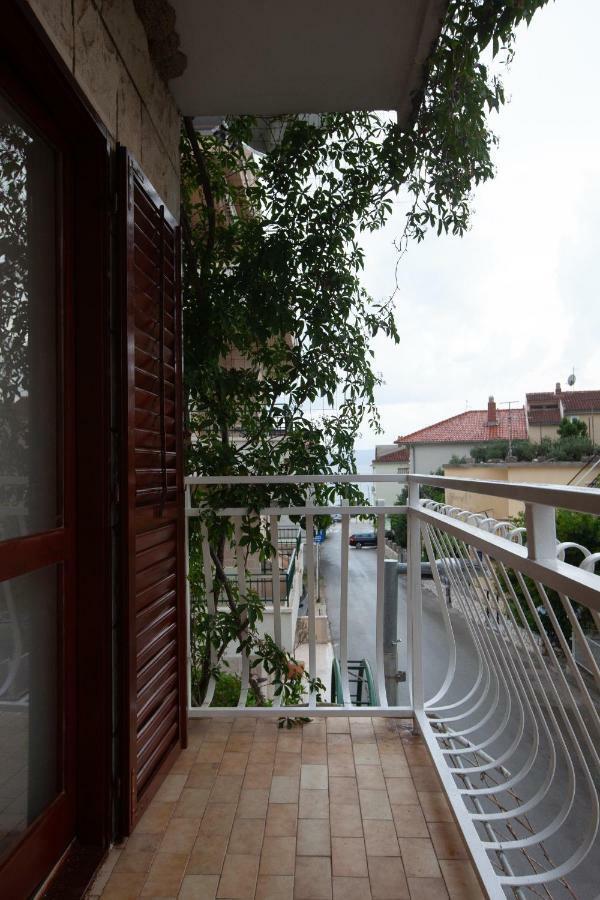 Tina * Podgora