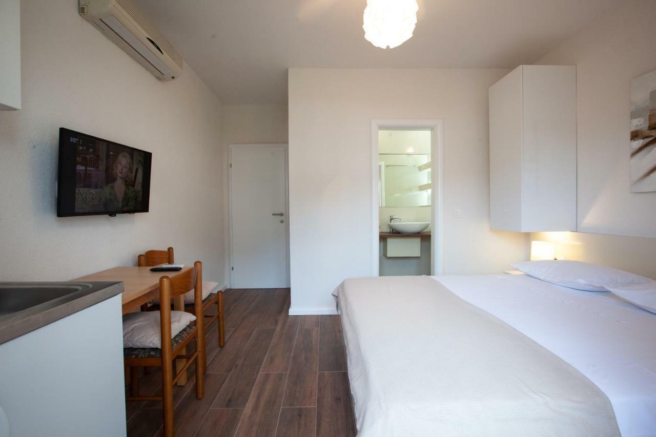 Tina Apartment Podgora